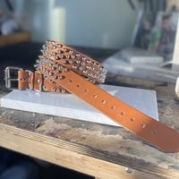 1.5” Chaotic Short British stud belt (British Tan) - Thumbnail 3