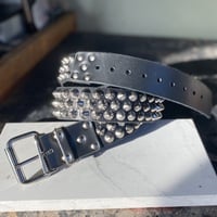 Staggered 3-row standard cones belt - Thumbnail 1