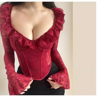 Elastic floral lace underwire fishtail top