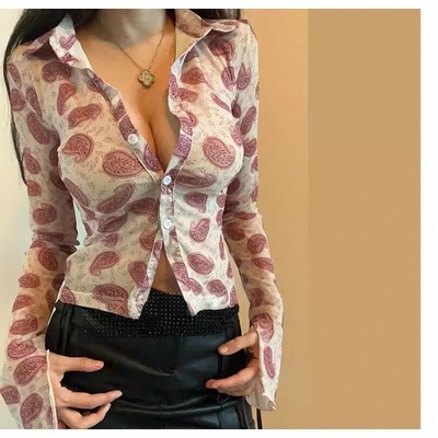 Retro-style slim-fit polo collar long-sleeved shirt