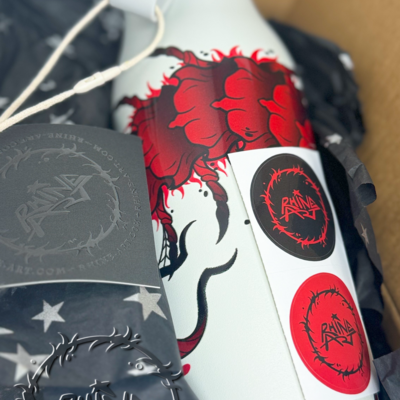 Centipede water bottle - white / red