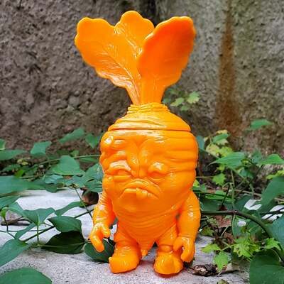 Pumpkin guts deadbeet sofubi vinyl