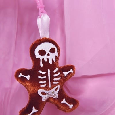 Ginger dead bag charm