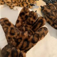 Leopard Nail Gloves Plush Gloves - Thumbnail 5