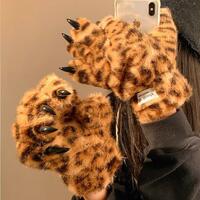 Leopard Nail Gloves Plush Gloves - Thumbnail 3