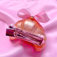 Coquette Croissant hair clip - Thumbnail 2