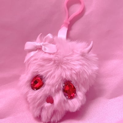 Love skull bag charm