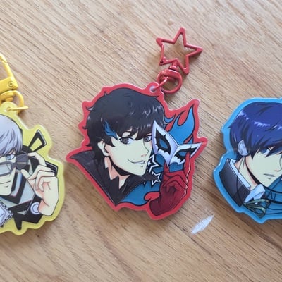 Persona protagonist glow in the dark keychains
