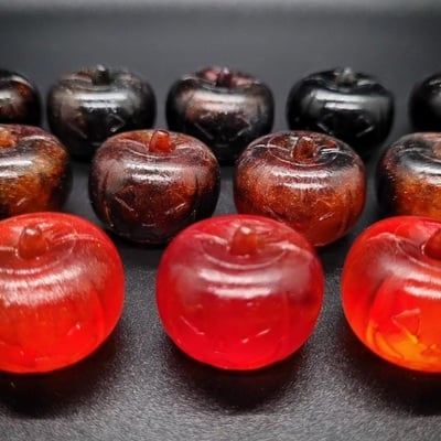 Black friday bootlegs: mini jack-o-lanterns