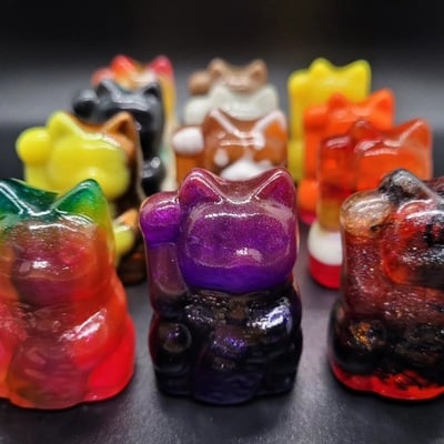 Black friday bootlegs: lucky cats