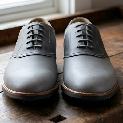 Crafted leather men’s handcrafted gray leather saddle golf shoes