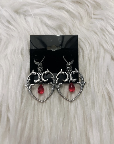 Gothic Heart Earrings 