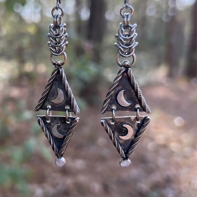 Hanging moon earrings 