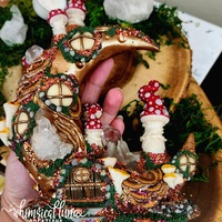 Giant Autumn Faerie Cottage w/Clear Quartz - Thumbnail 8