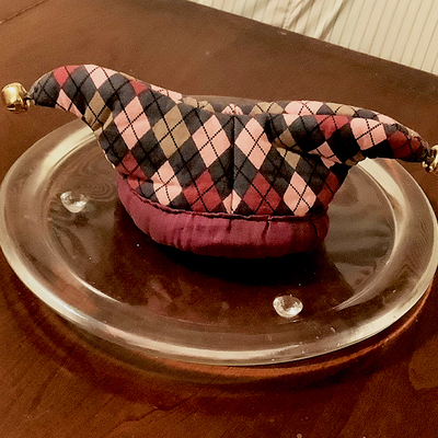 Mini plush jester hat pink gray argyle - Thumbnail 5