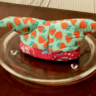 Mini plush jester hat strawberries - Thumbnail 5