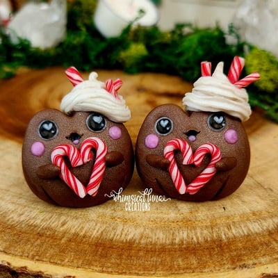 Hot cocoa frog w/heart candy cane