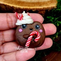 Hot Cocoa Frog w/right candy cane - Thumbnail 4