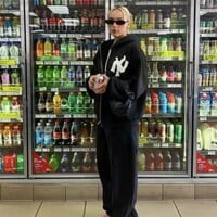 NY CROSS ZIP UP HOODIE - Thumbnail 3