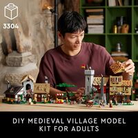 LEG Icons Medieval Town Square Building Set for Adults - Thumbnail 3
