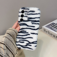 Perfect Furry Case For Samsung S25 24 23 SGX06 - Thumbnail 3