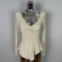 Sexy girl's V-neck long-sleeved T-shirt - Thumbnail 1