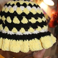 THE SOLAR BLOOM CROWN {ALL SEASON BUCKET HAT} - Thumbnail 3