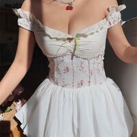 Pastoral style sweet embroidered and patchwork floral top - Thumbnail 1