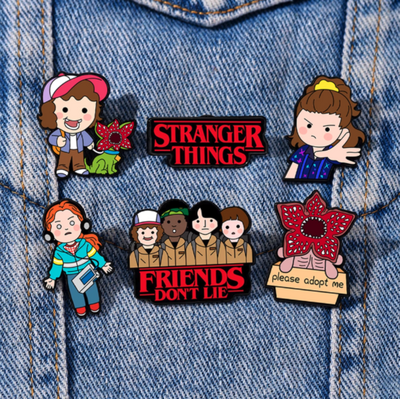 STRANGER THINGS CHARACTER PINS SET / 6 pcs