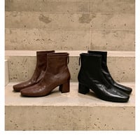 Women's cowhide distressed texture French style and back zipper boots - Thumbnail 1