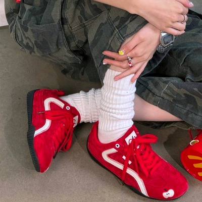 RED APPLE SNEAKERS