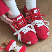 RED APPLE SNEAKERS - Thumbnail 1
