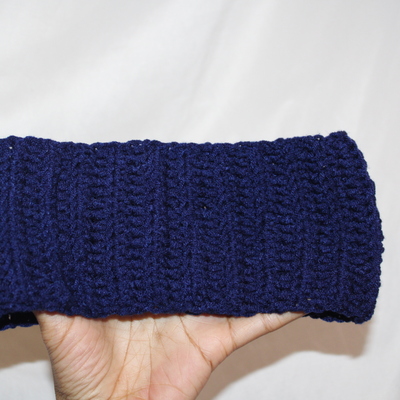 Crowned in calm head warmer