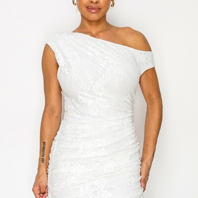 Off shoulder lace dress