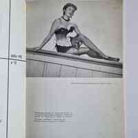 "Bizarre" (1958) - Thumbnail 1