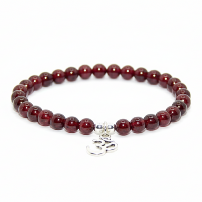 Garnet yoga bracelet – passion, strength & everyday vitality