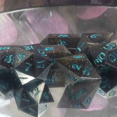 New moon sky polyhedral set