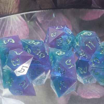 Creeping seafloor polyhedral set