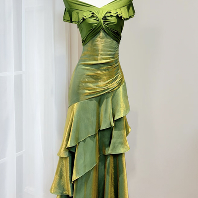 Shiny green satin evening gown mermaid ruffled formal dress