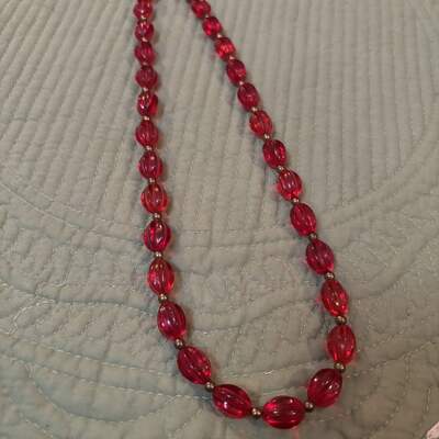 Candy red glass bead necklace 