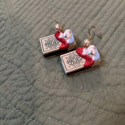 Sweet slumber earrings 