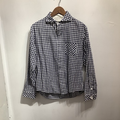 Hibeck wide spreaded collared gingham shirt 