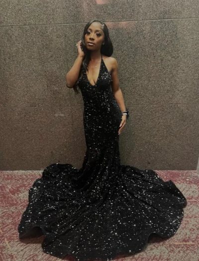 Halter Backless V-Neck Sequins Prom Evening Dress With Sweep Train