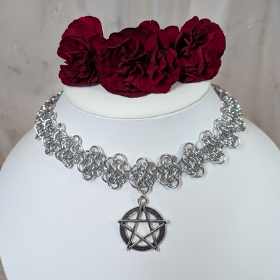 Chainmail pentacle choker