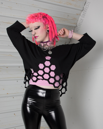 Hive mind laser cut sweatshirt - black
