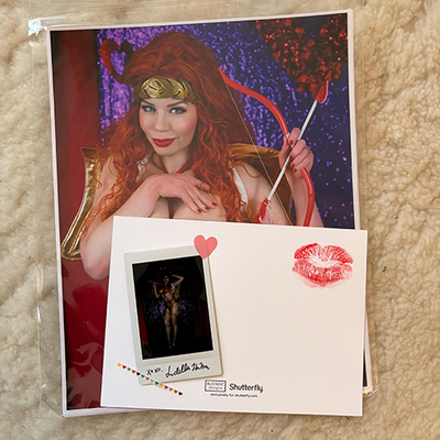 Last remaining "cupid's arrow" signed & kissed past swak tier bundle