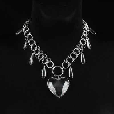 Clear heart boss chainmaille necklace