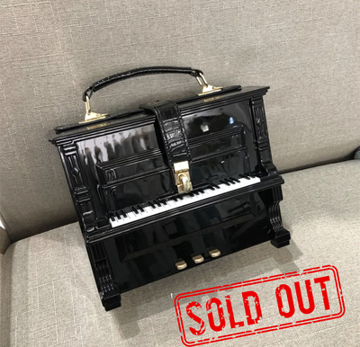 Piano purse (black)