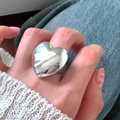 Polished silver heart ring 