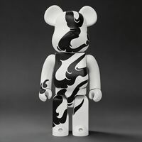 Custom Bearbrick 400% by Oscar Hove “Kemuri (煙)” - Thumbnail 1